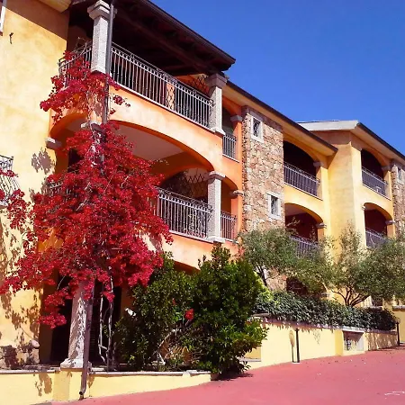 Borgo Bellavista 別荘 バデージ